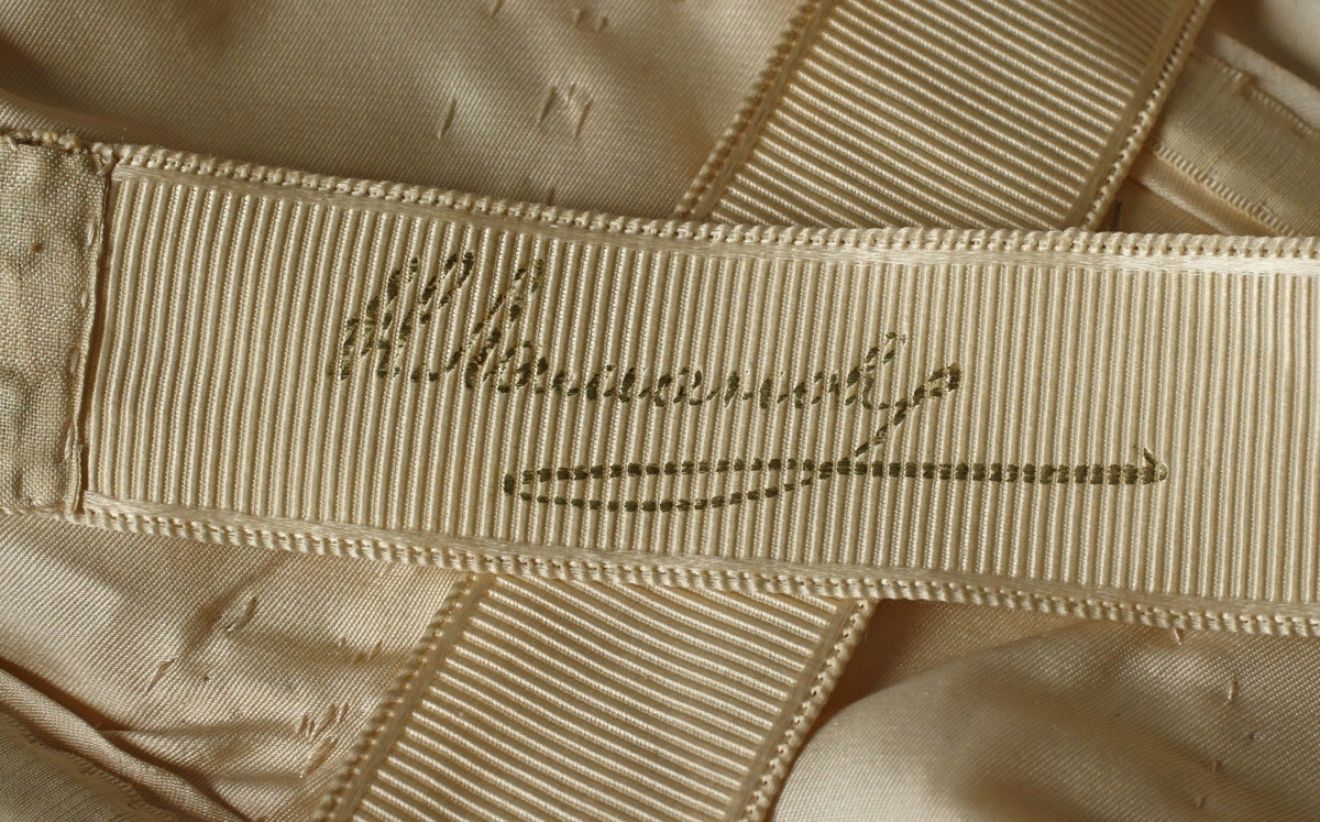 Стартовал Международный конкурс молодых дизайнеров к юбилею Надежды Ламановойv