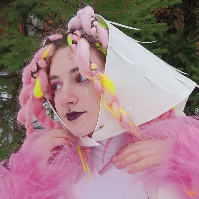 На сайте modanews.ru опубликован материал о победителе конкурса "Поколение NEXT" Марии Вагачевой.