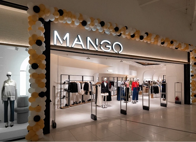 В Москве открылся самый большой магазин Mango в России